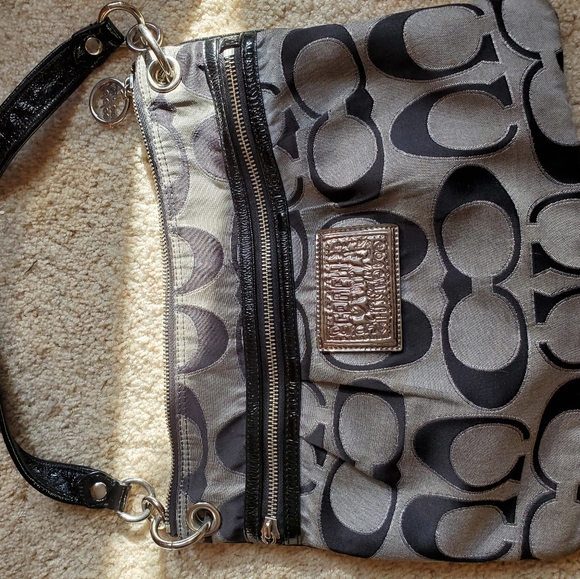 Coach purse - Picture 1 of 4